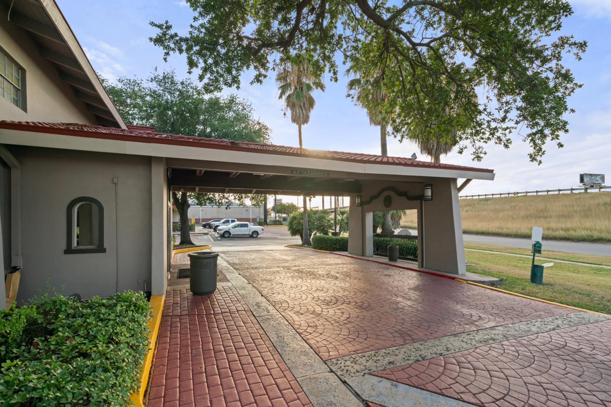 La Quinta Inn By Wyndham Corpus Christi North Экстерьер фото
