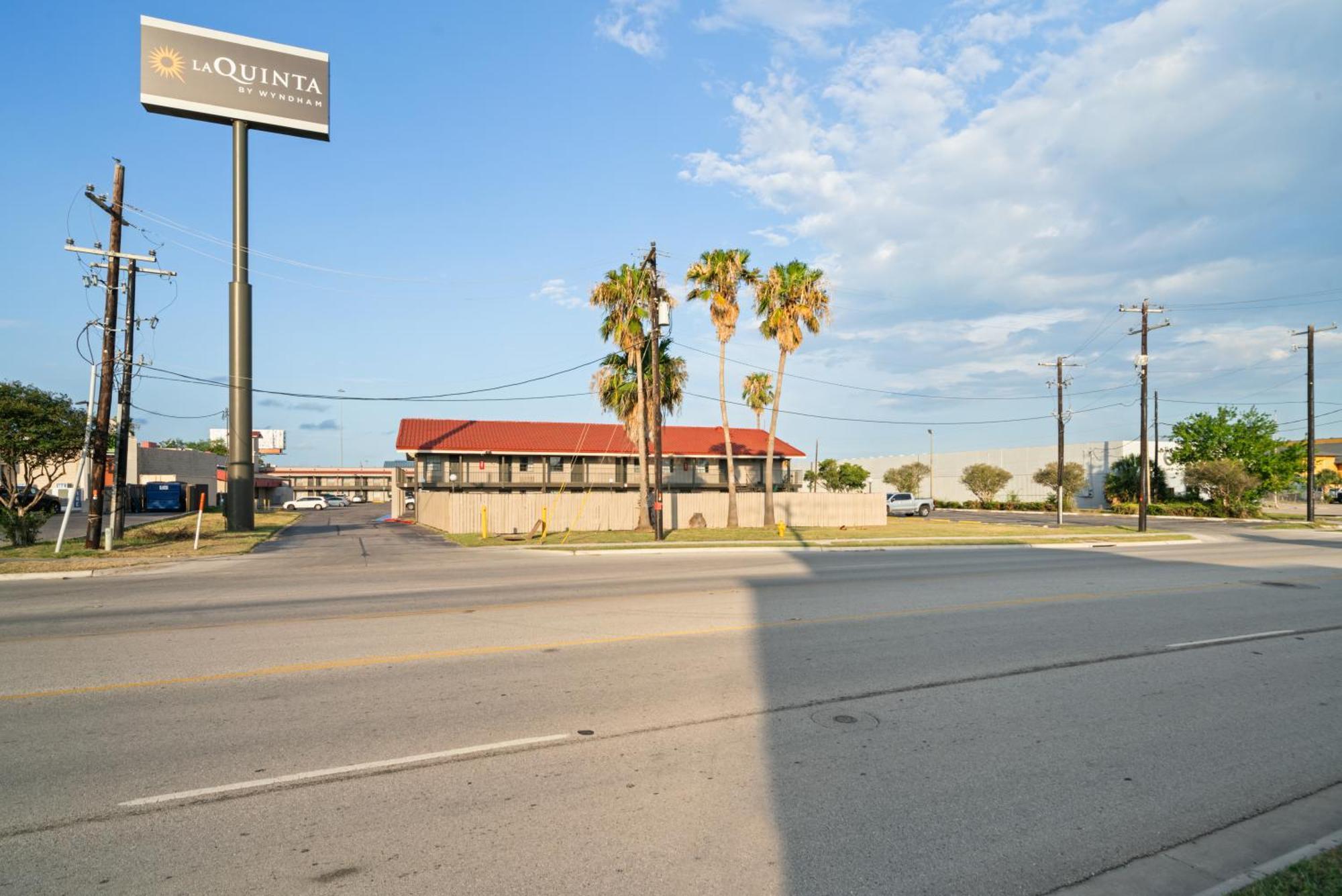 La Quinta Inn By Wyndham Corpus Christi North Экстерьер фото