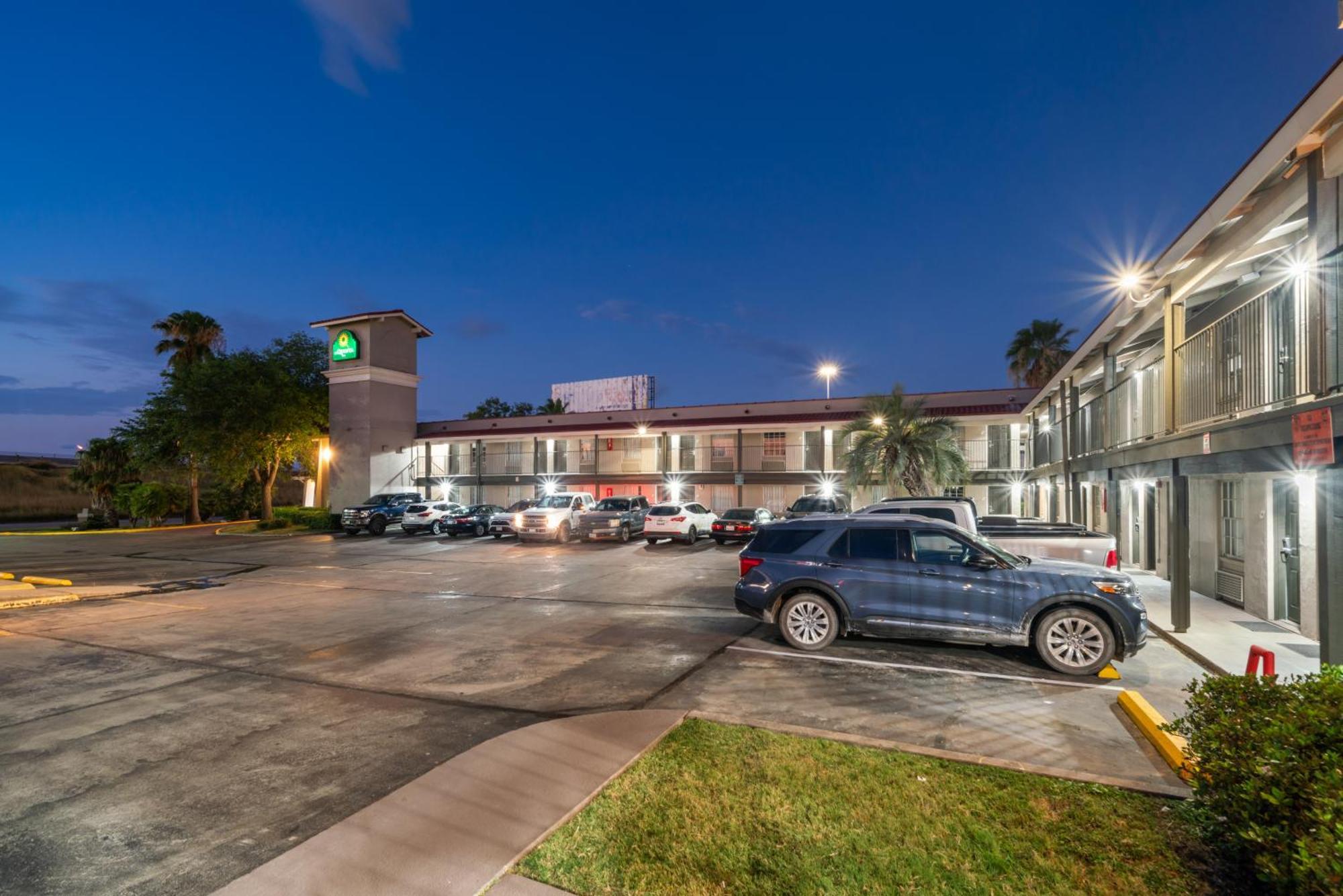 La Quinta Inn By Wyndham Corpus Christi North Экстерьер фото