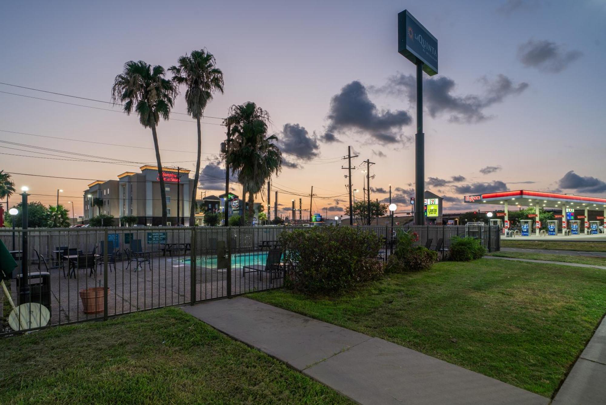 La Quinta Inn By Wyndham Corpus Christi North Экстерьер фото
