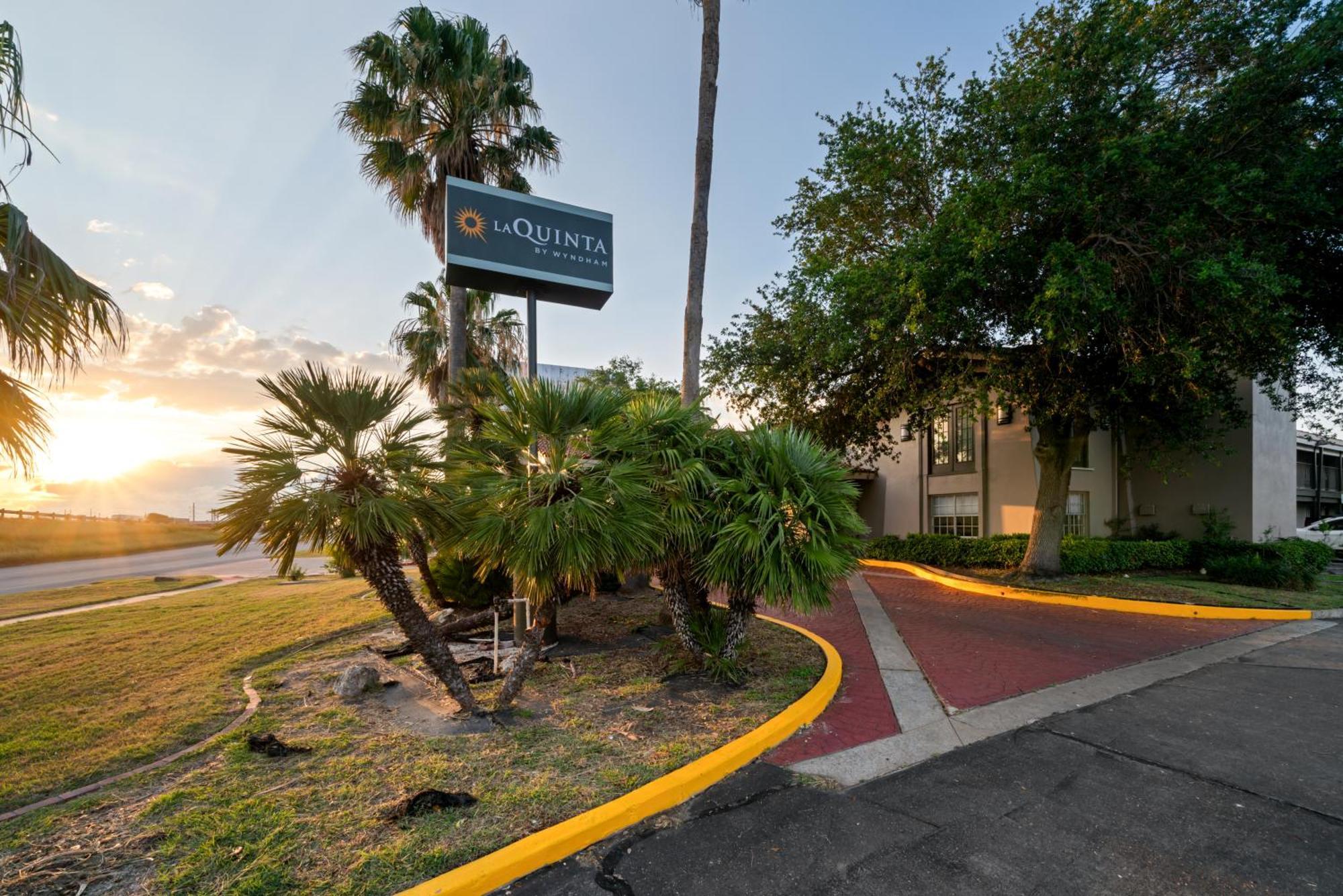 La Quinta Inn By Wyndham Corpus Christi North Экстерьер фото