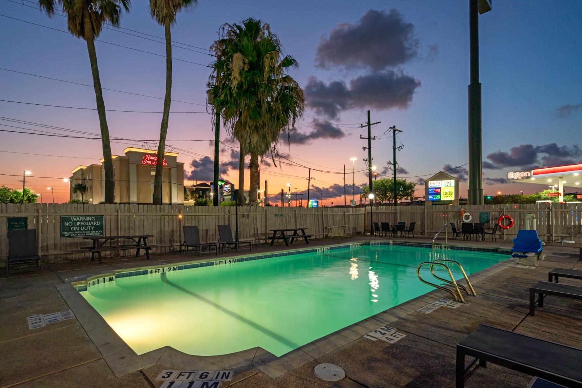 La Quinta Inn By Wyndham Corpus Christi North Экстерьер фото