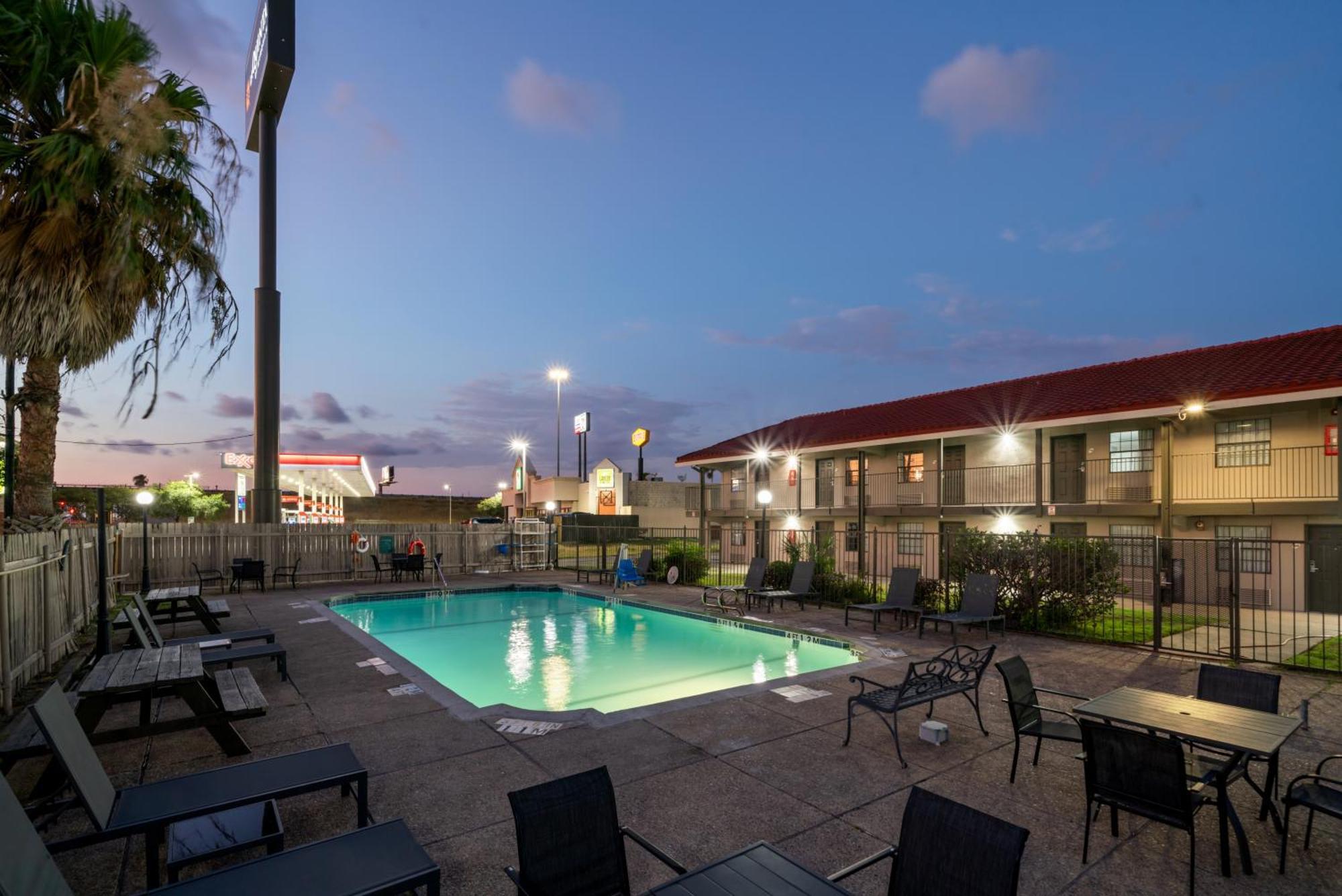 La Quinta Inn By Wyndham Corpus Christi North Экстерьер фото