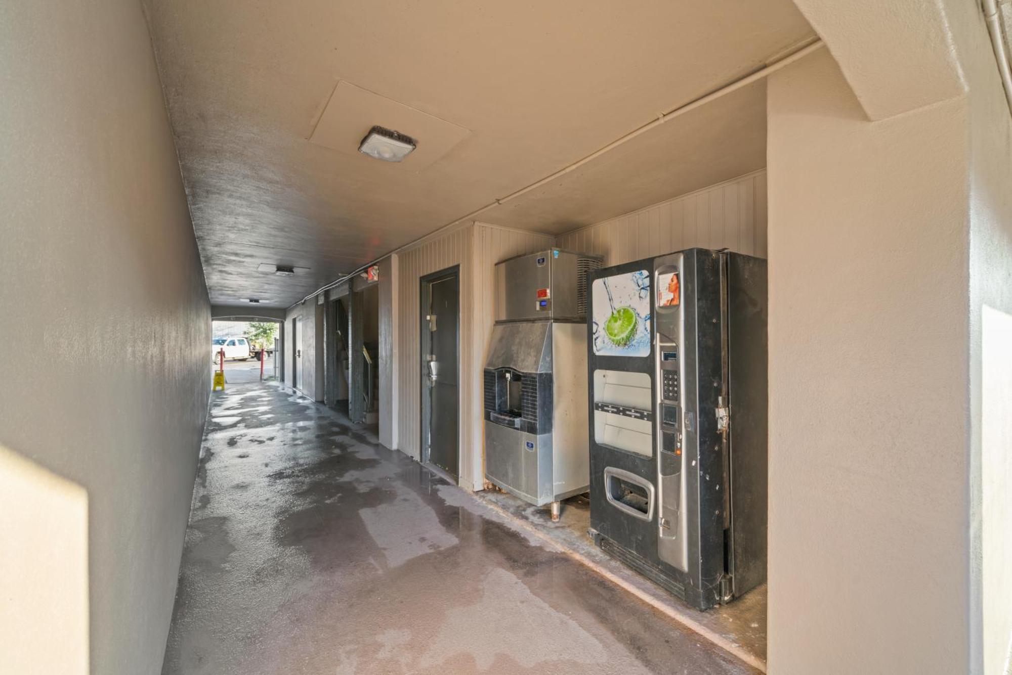 La Quinta Inn By Wyndham Corpus Christi North Экстерьер фото