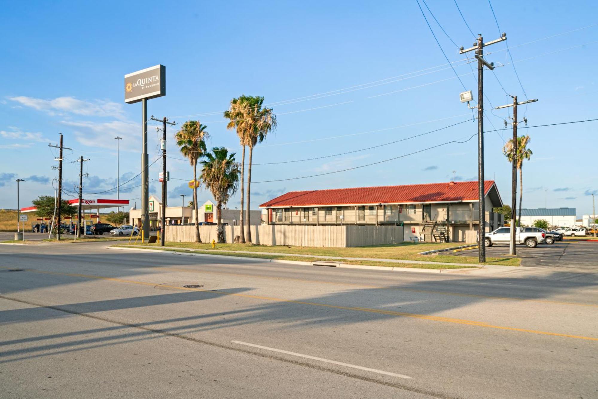 La Quinta Inn By Wyndham Corpus Christi North Экстерьер фото