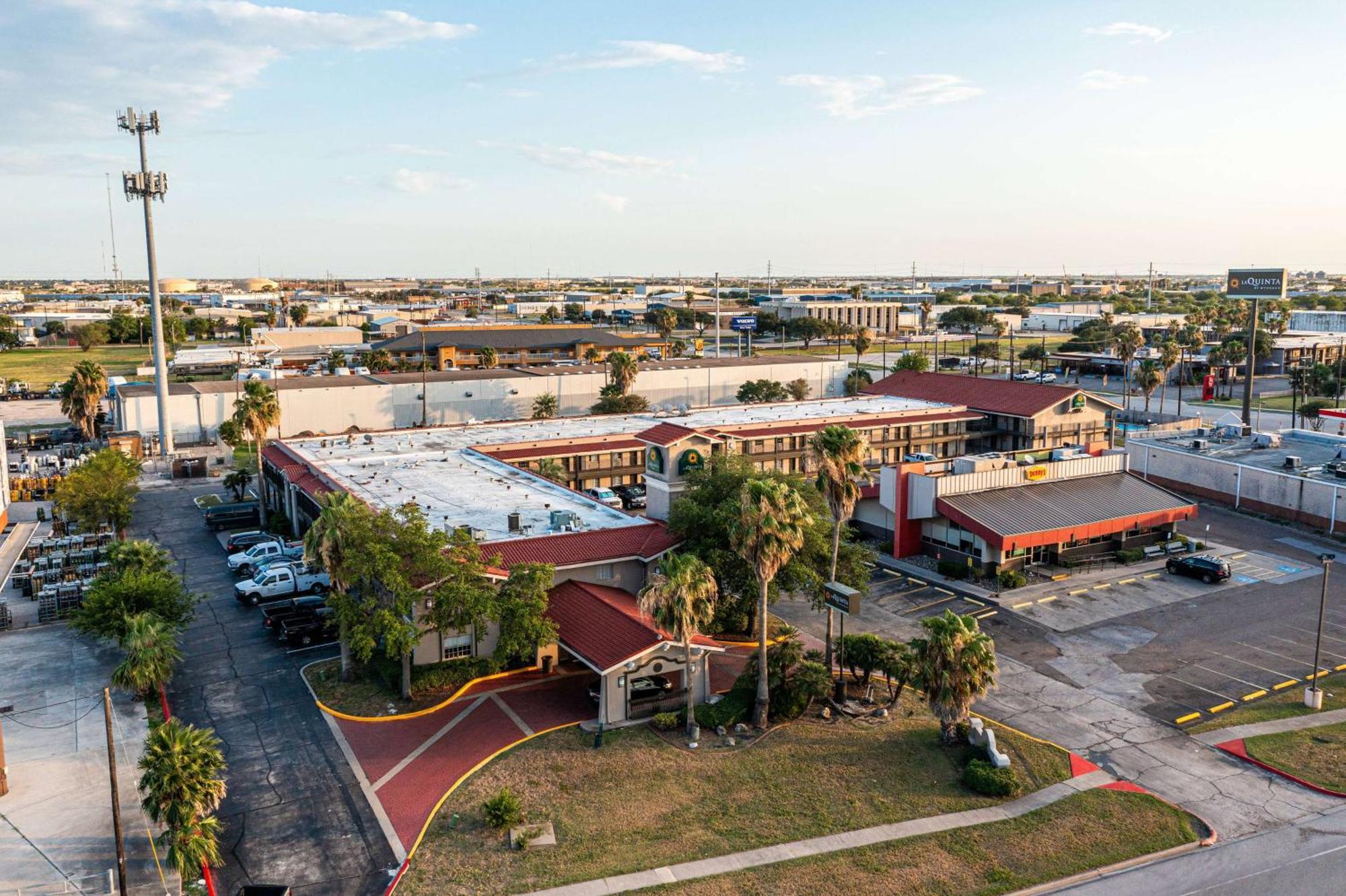 La Quinta Inn By Wyndham Corpus Christi North Экстерьер фото