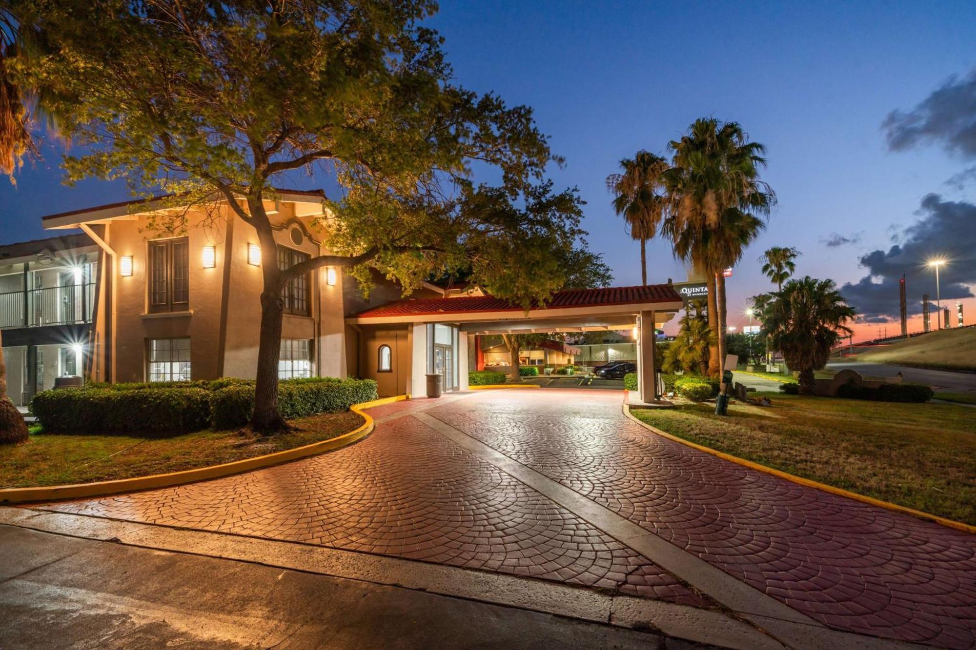 La Quinta Inn By Wyndham Corpus Christi North Экстерьер фото